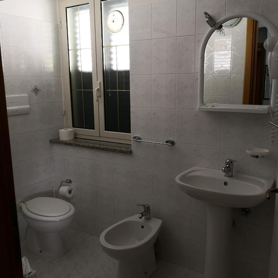 Palia'S Hotel Laino Borgo Екстериор снимка