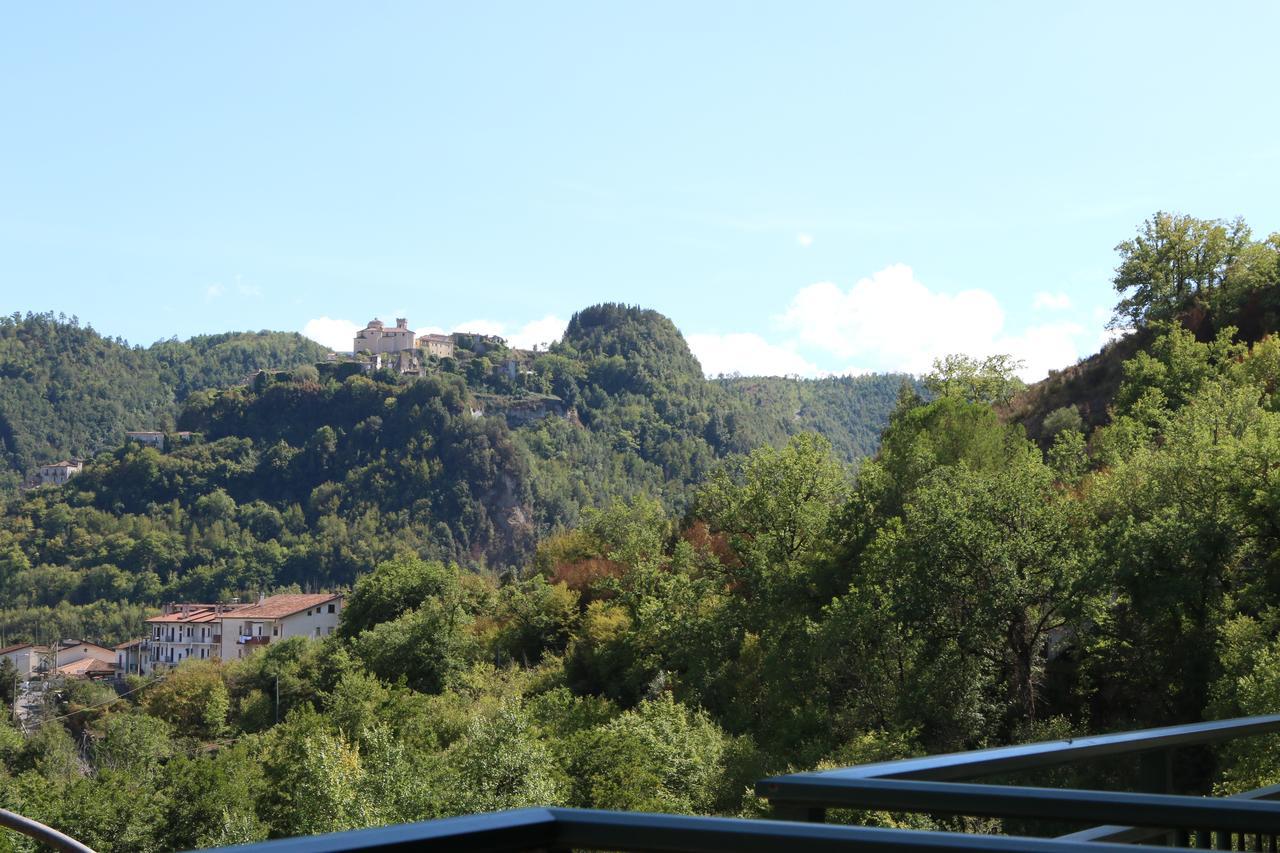 Palia'S Hotel Laino Borgo Екстериор снимка